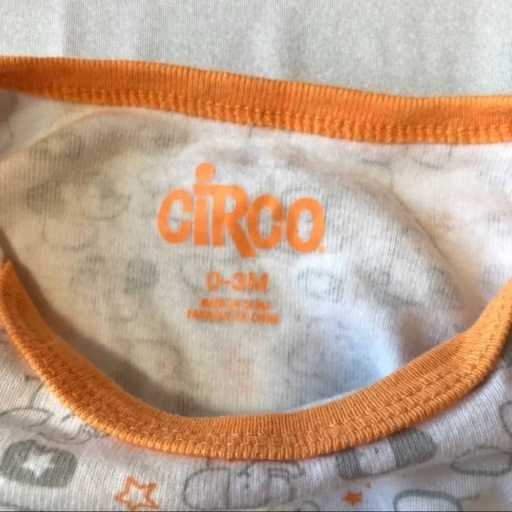 Circo  Infant Sleeper Gown-Size 0-3 months